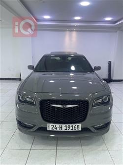 کرایسلەر 300